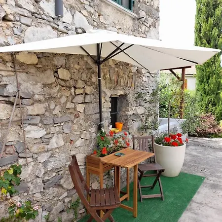 ベッド・アンド・ブレックファスト A Ridosso リッコ・デル・ゴルフォ・ディ・スペーツィア