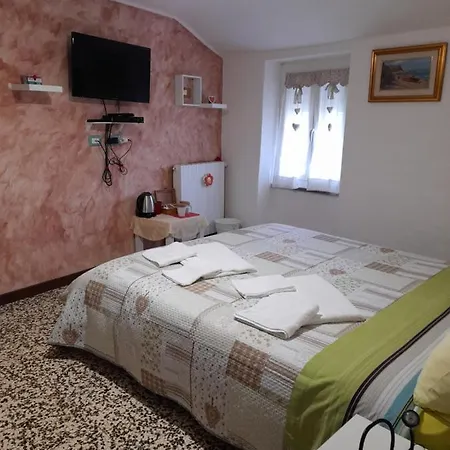 A Ridosso * Riccò del Golfo di Spezia