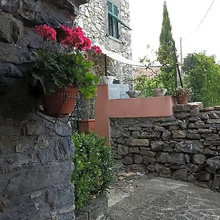 A Ridosso Riccò del Golfo di Spezia