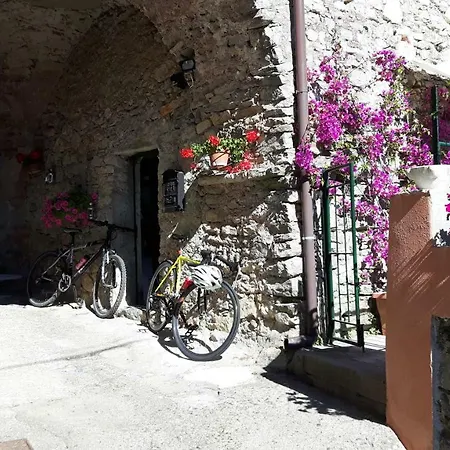 A Ridosso * Riccò del Golfo di Spezia